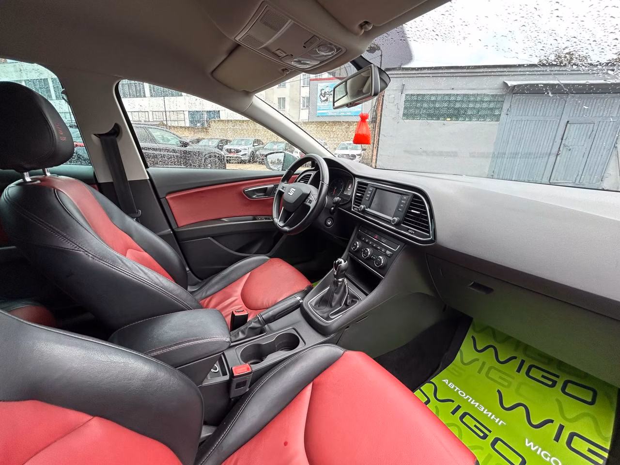 SEAT Leon фото 15