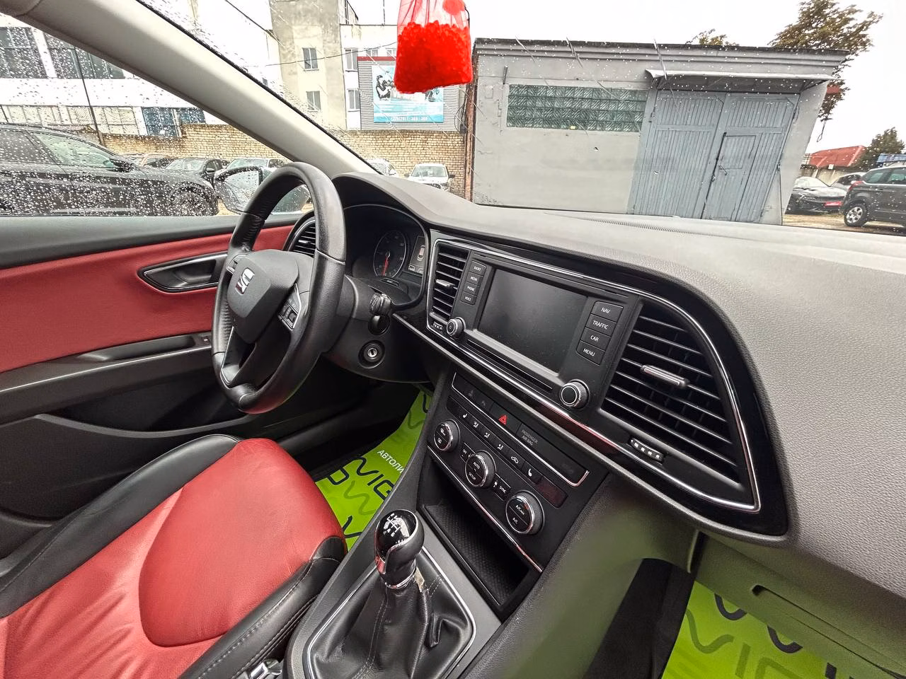SEAT Leon фото 16