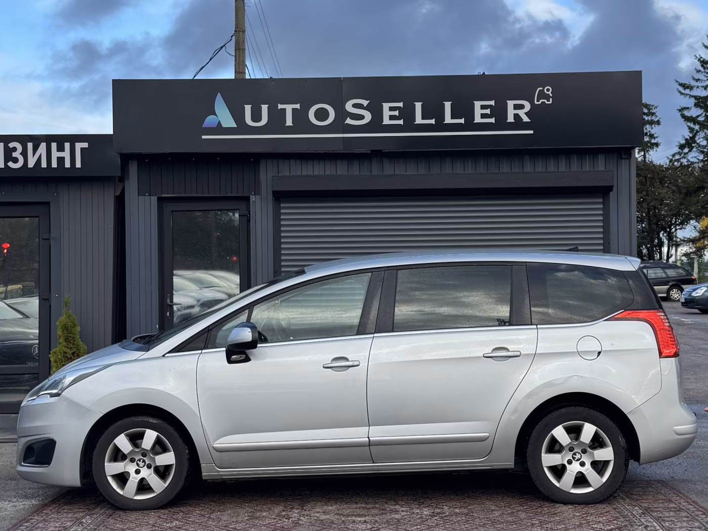 Peugeot 5008 фото 4