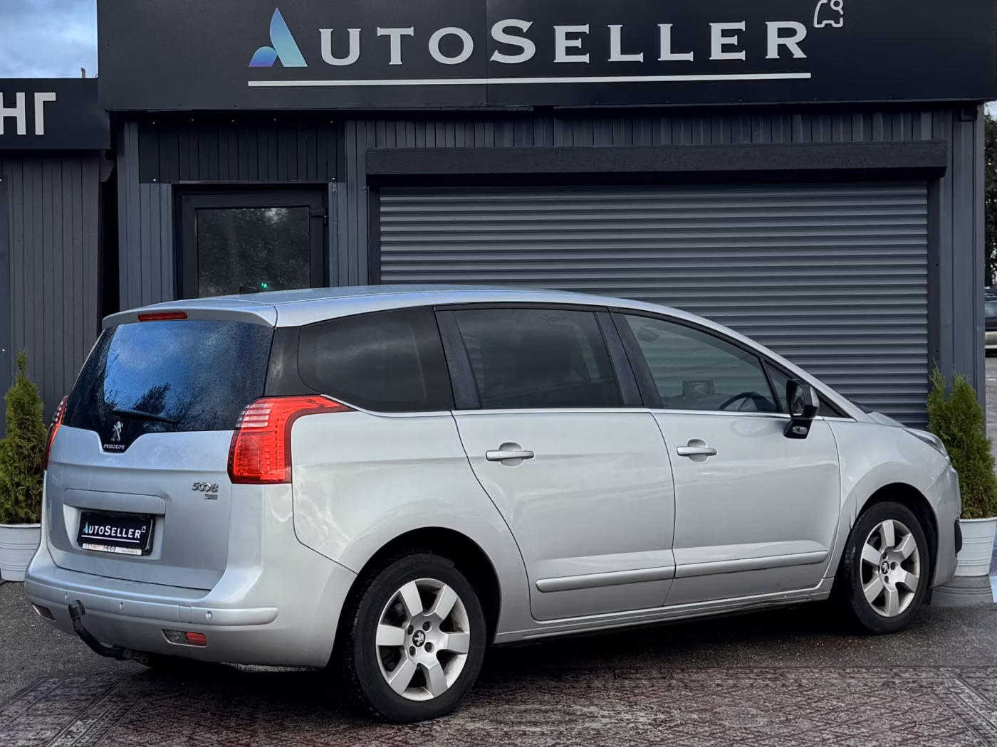 Peugeot 5008 фото 6