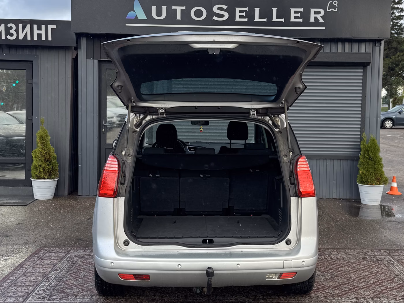 Peugeot 5008 фото 9