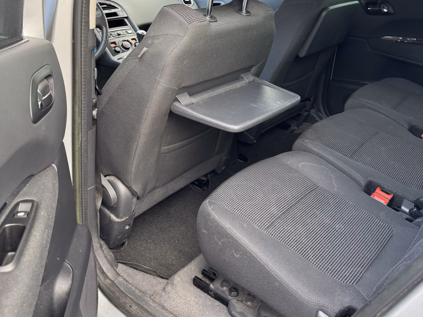 Peugeot 5008 фото 12