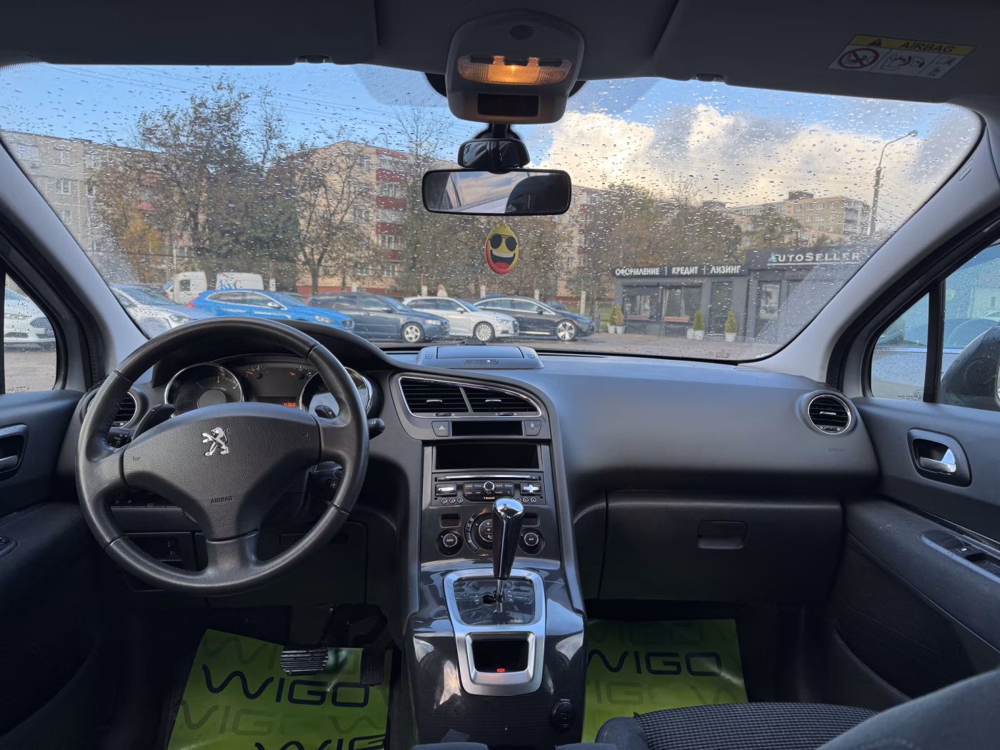 Peugeot 5008 фото 15