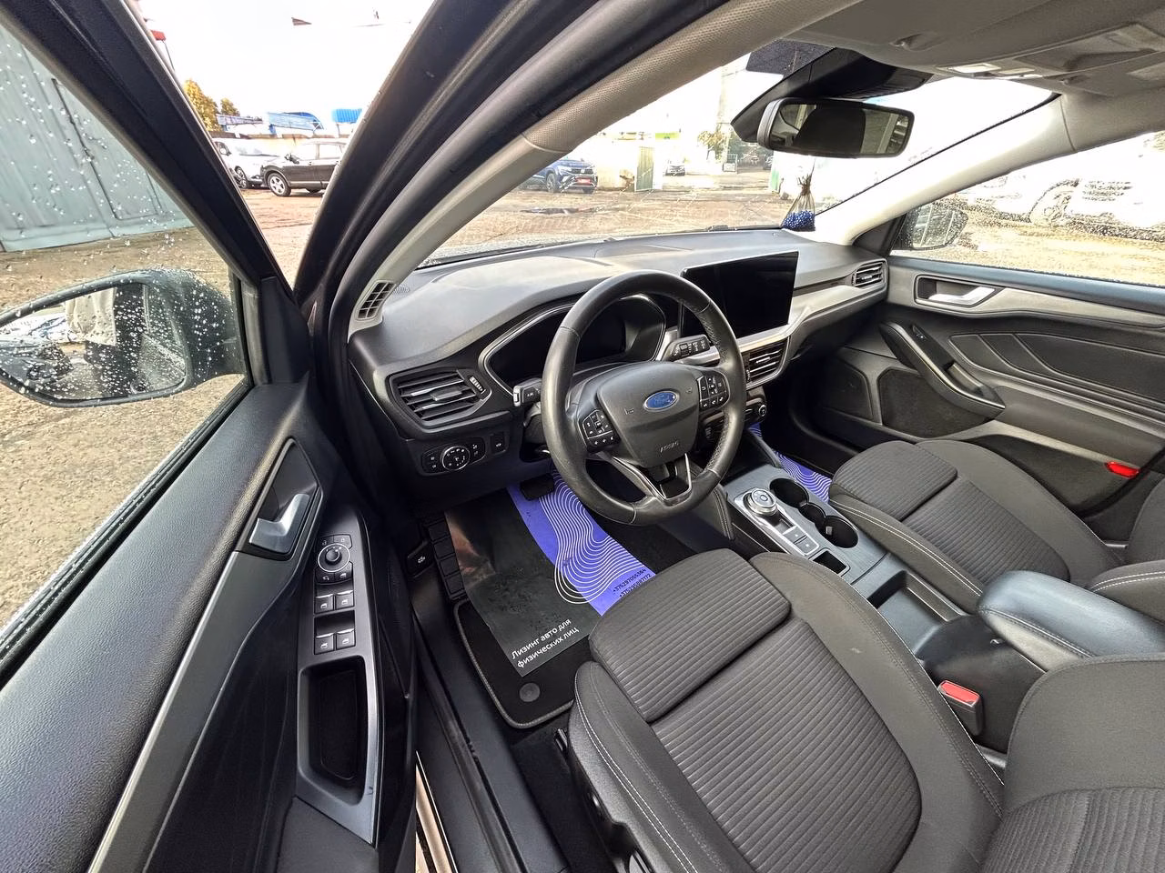 Ford Focus фото 9