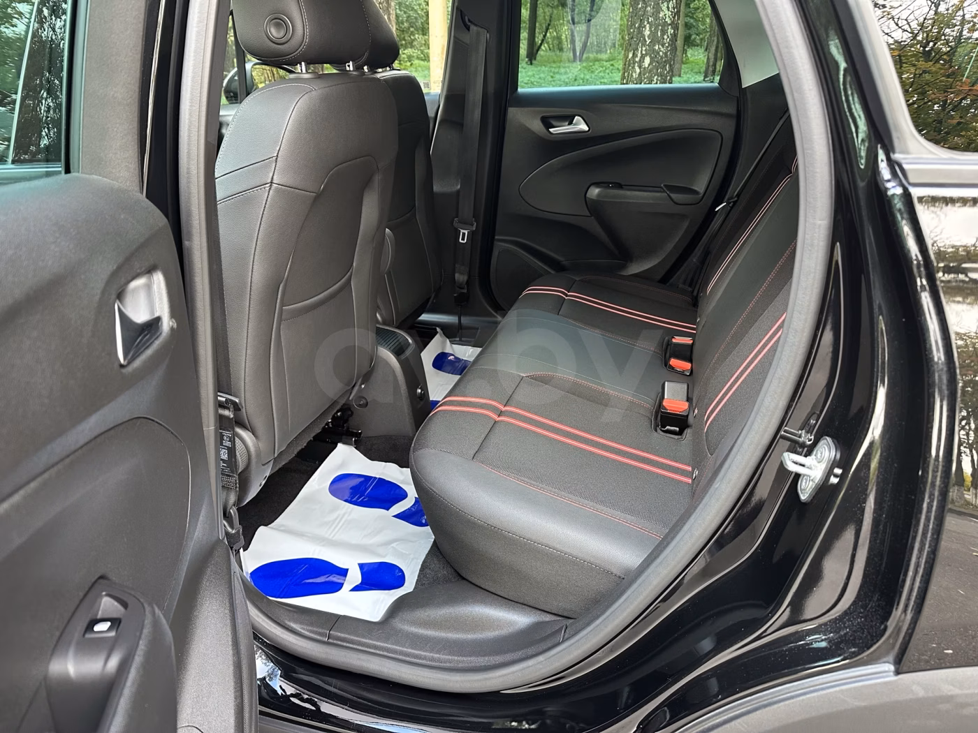 Opel Crossland X фото 19