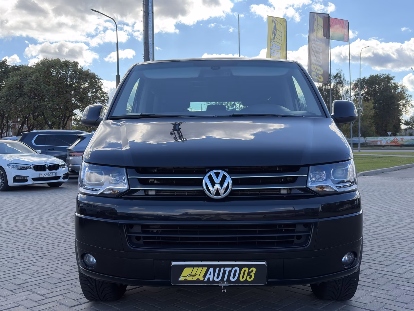 Volkswagen Caravelle фото 2