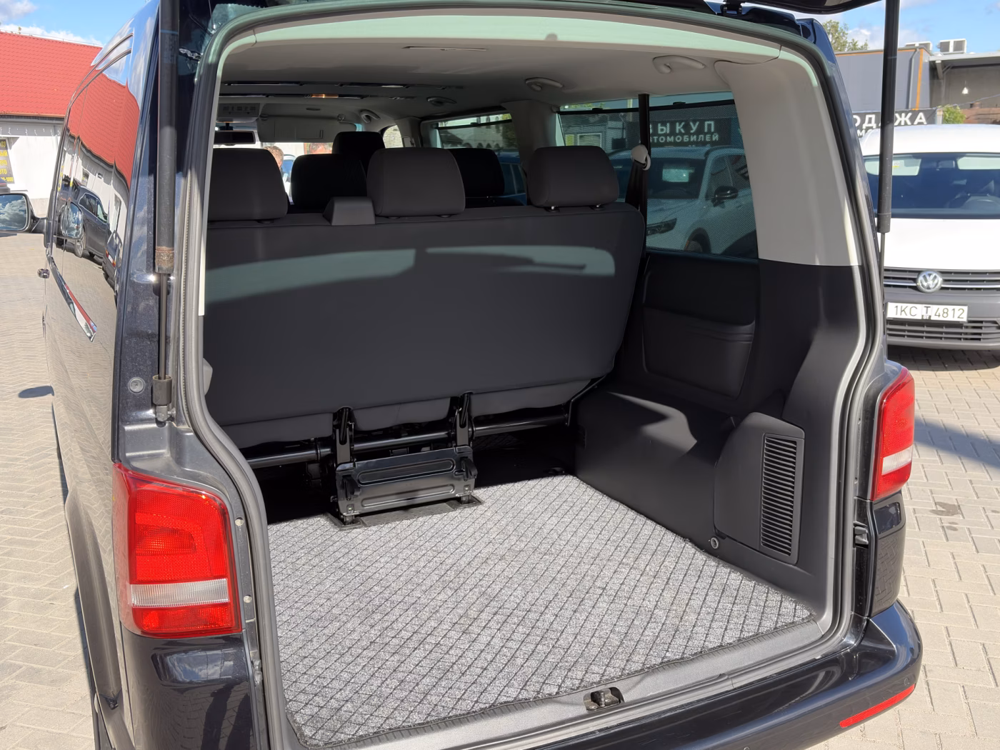 Volkswagen Caravelle фото 9