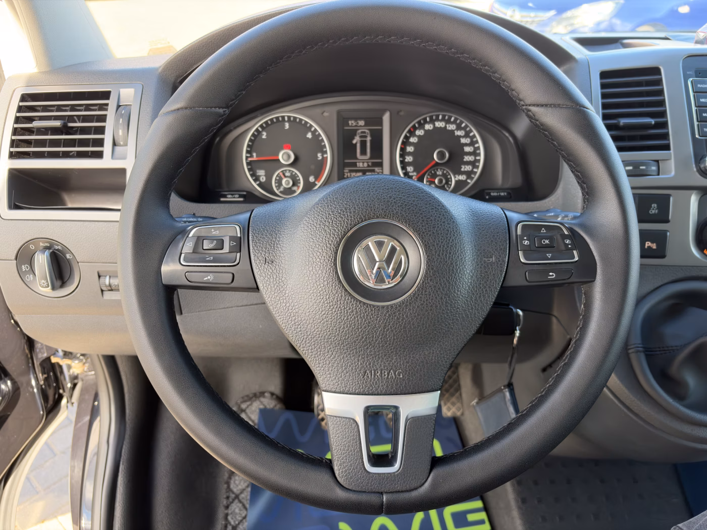 Volkswagen Caravelle фото 19