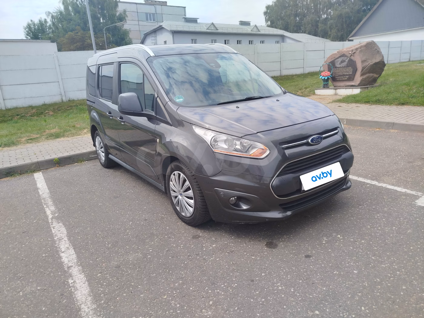 Ford Tourneo Connect фото 2