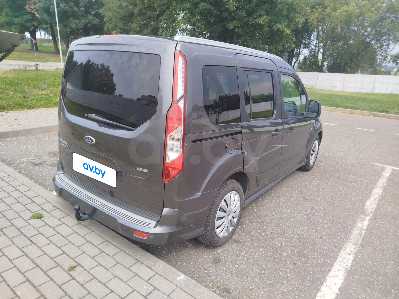 Ford Tourneo Connect фото 3