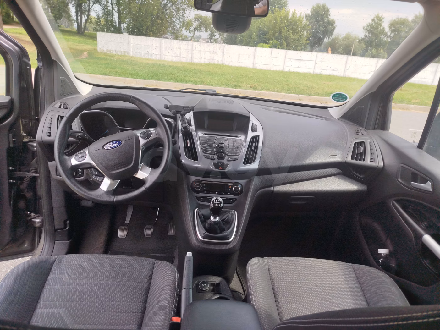 Ford Tourneo Connect фото 7
