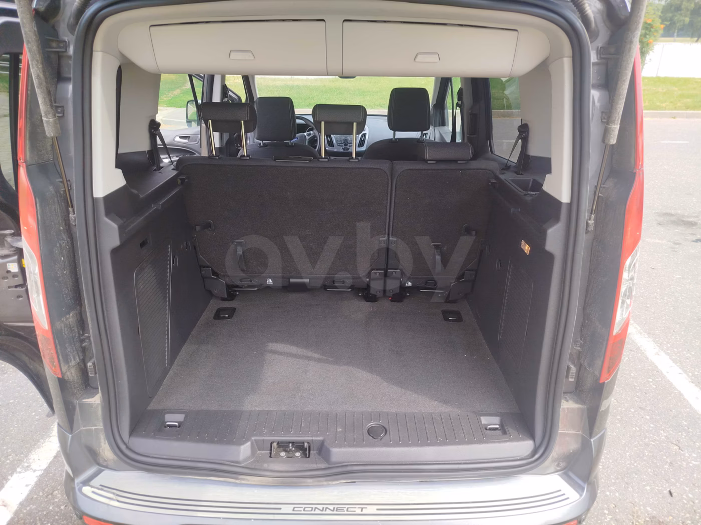 Ford Tourneo Connect фото 9