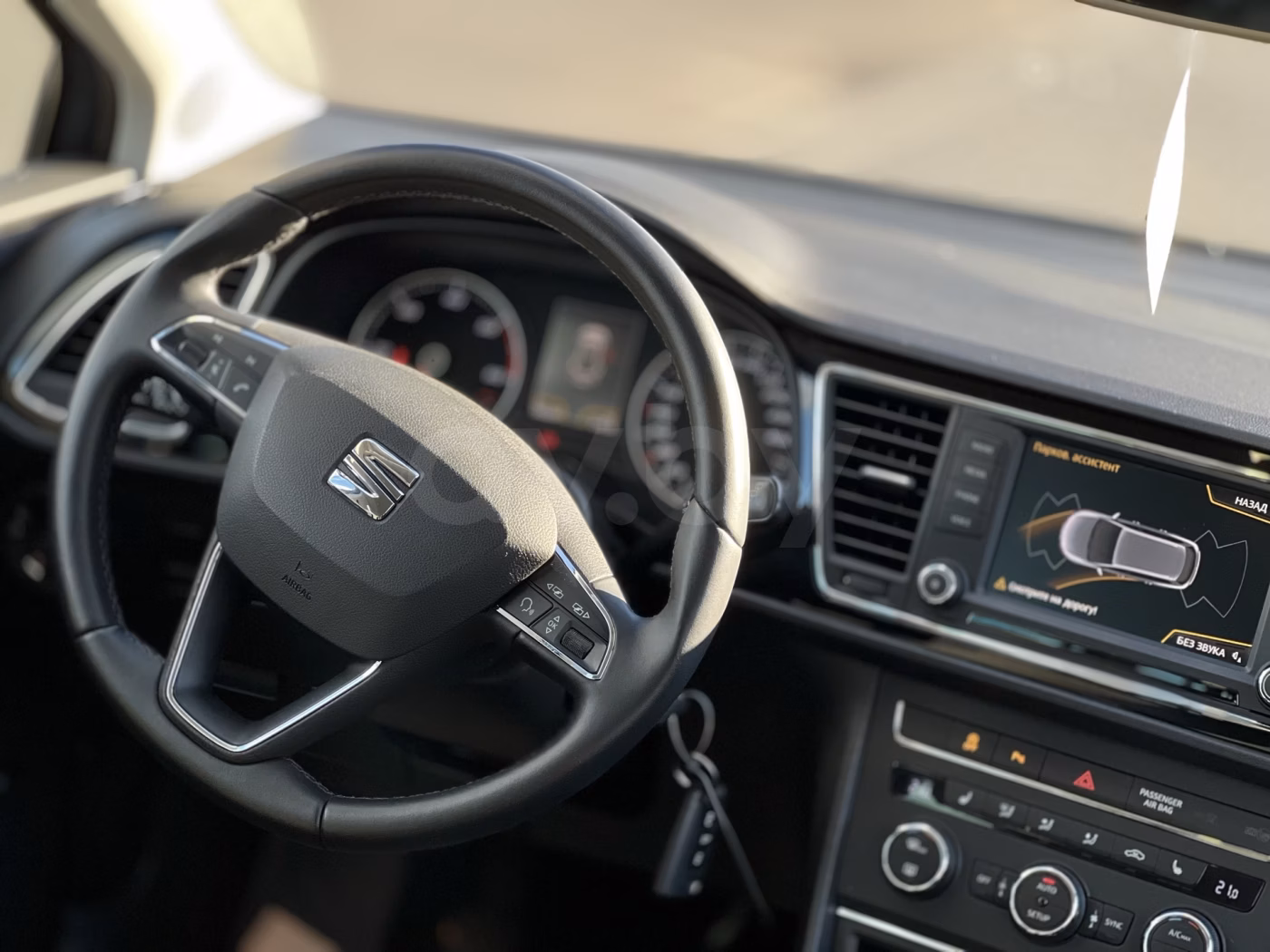 SEAT Leon фото 8