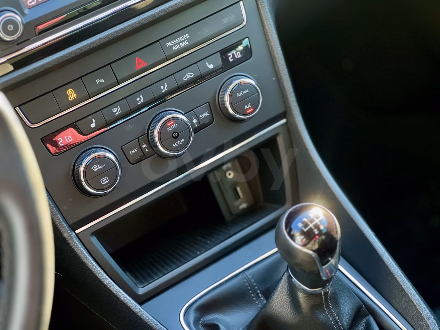 SEAT Leon фото 10
