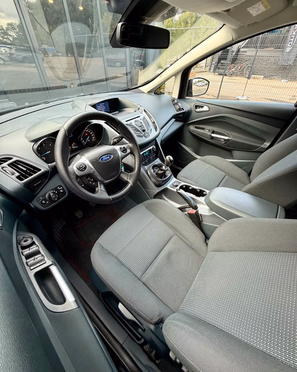 Ford Grand C-Max фото 10