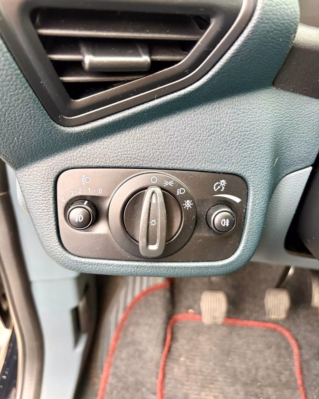 Ford Grand C-Max фото 17