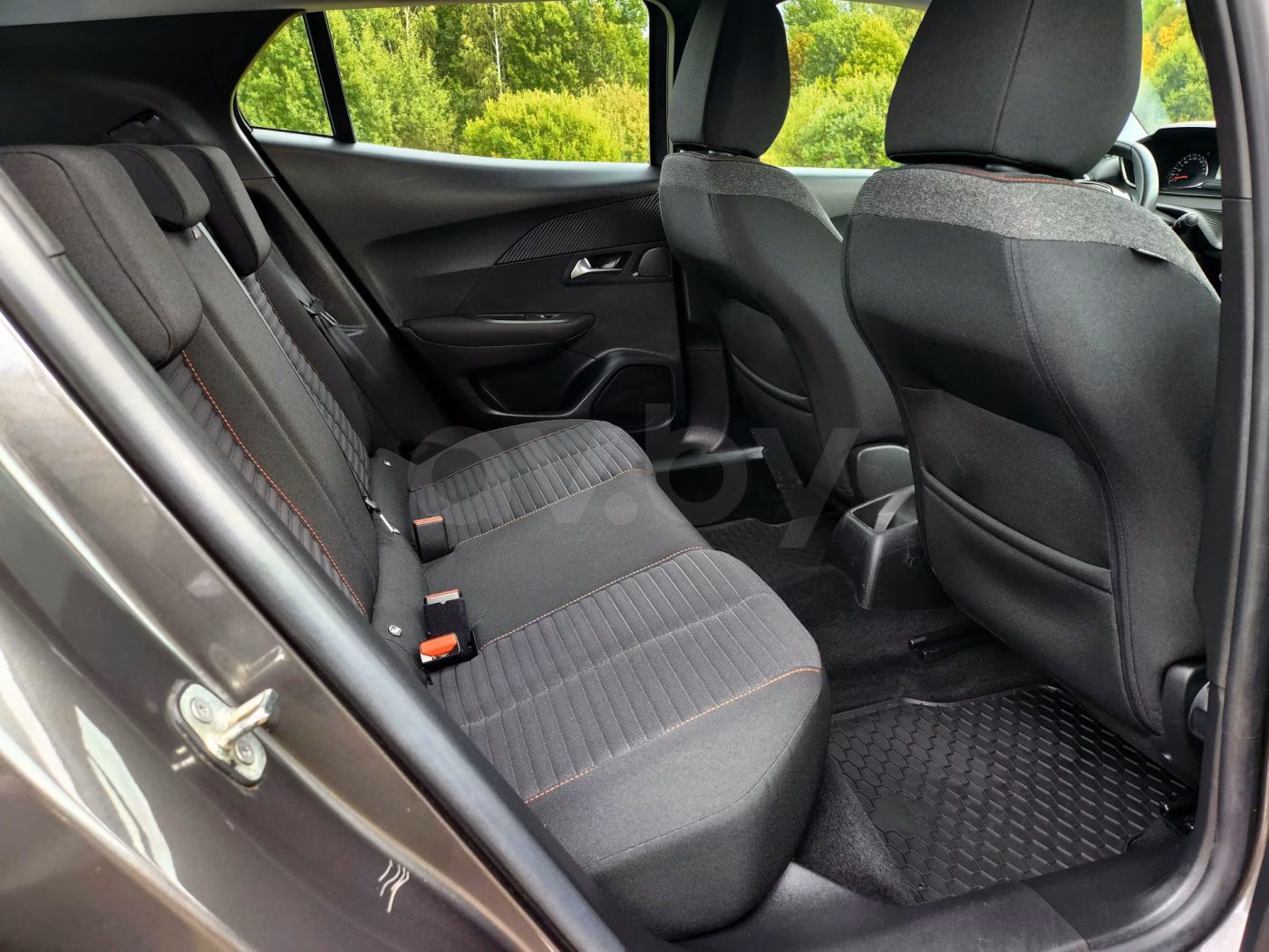 Peugeot 2008 фото 14