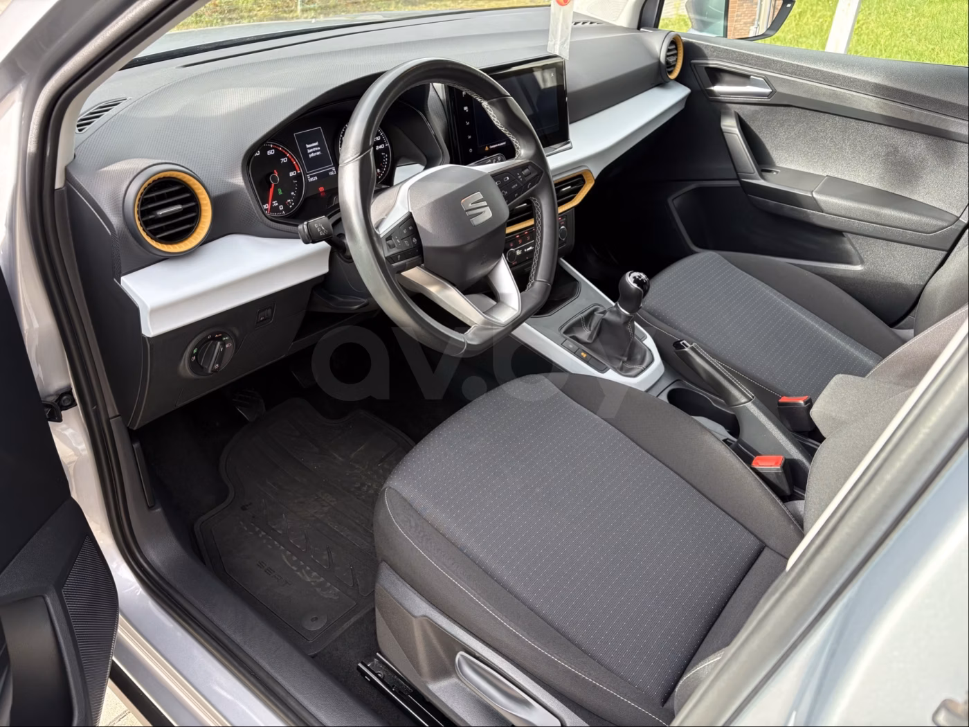 SEAT Arona фото 8