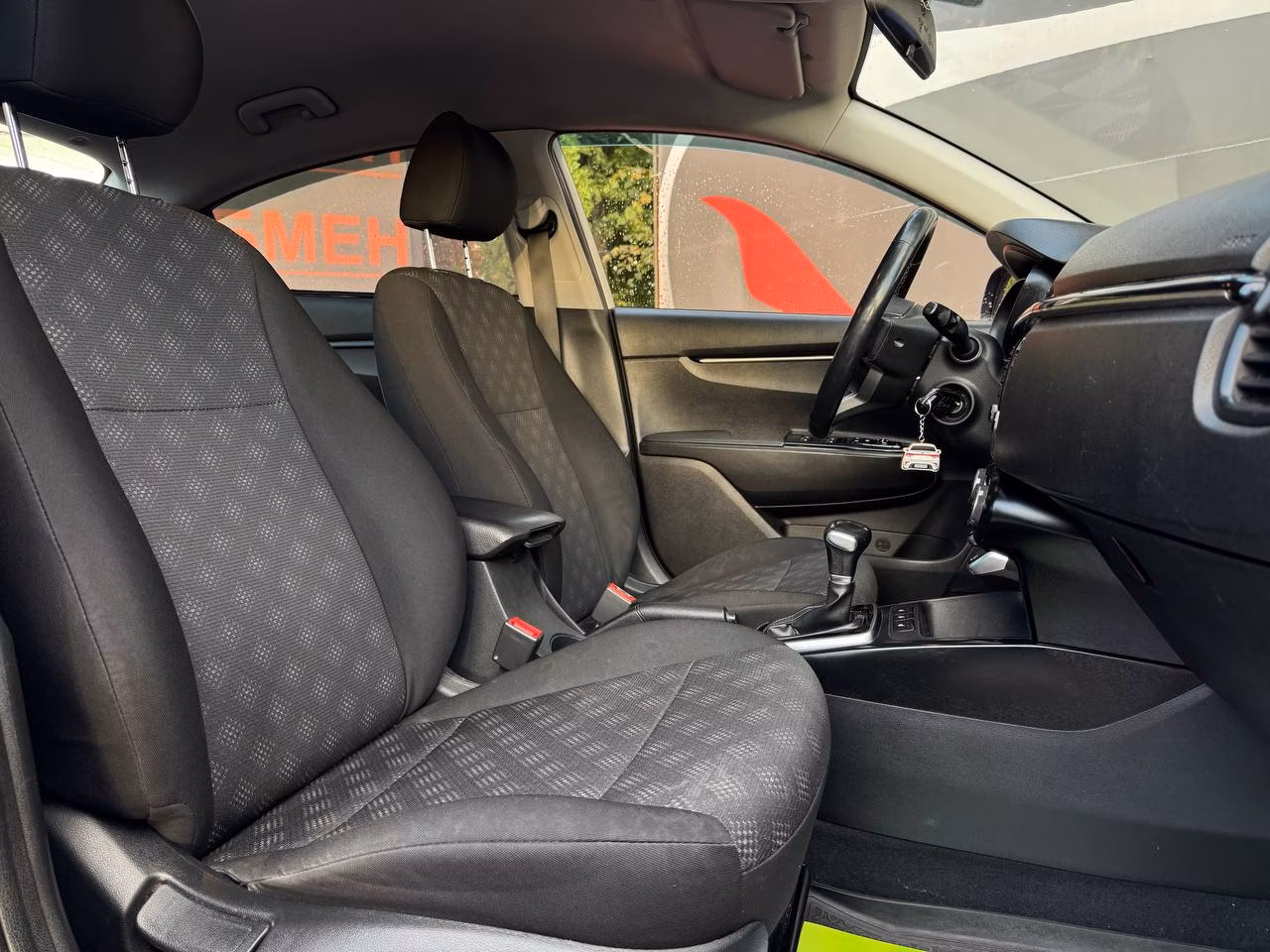 Kia Rio фото 11