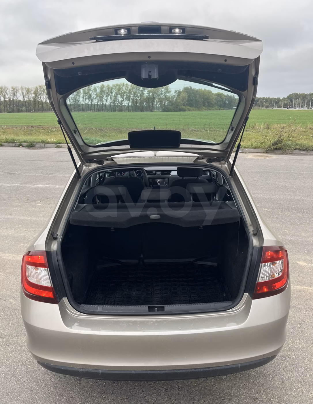 Skoda Rapid фото 4