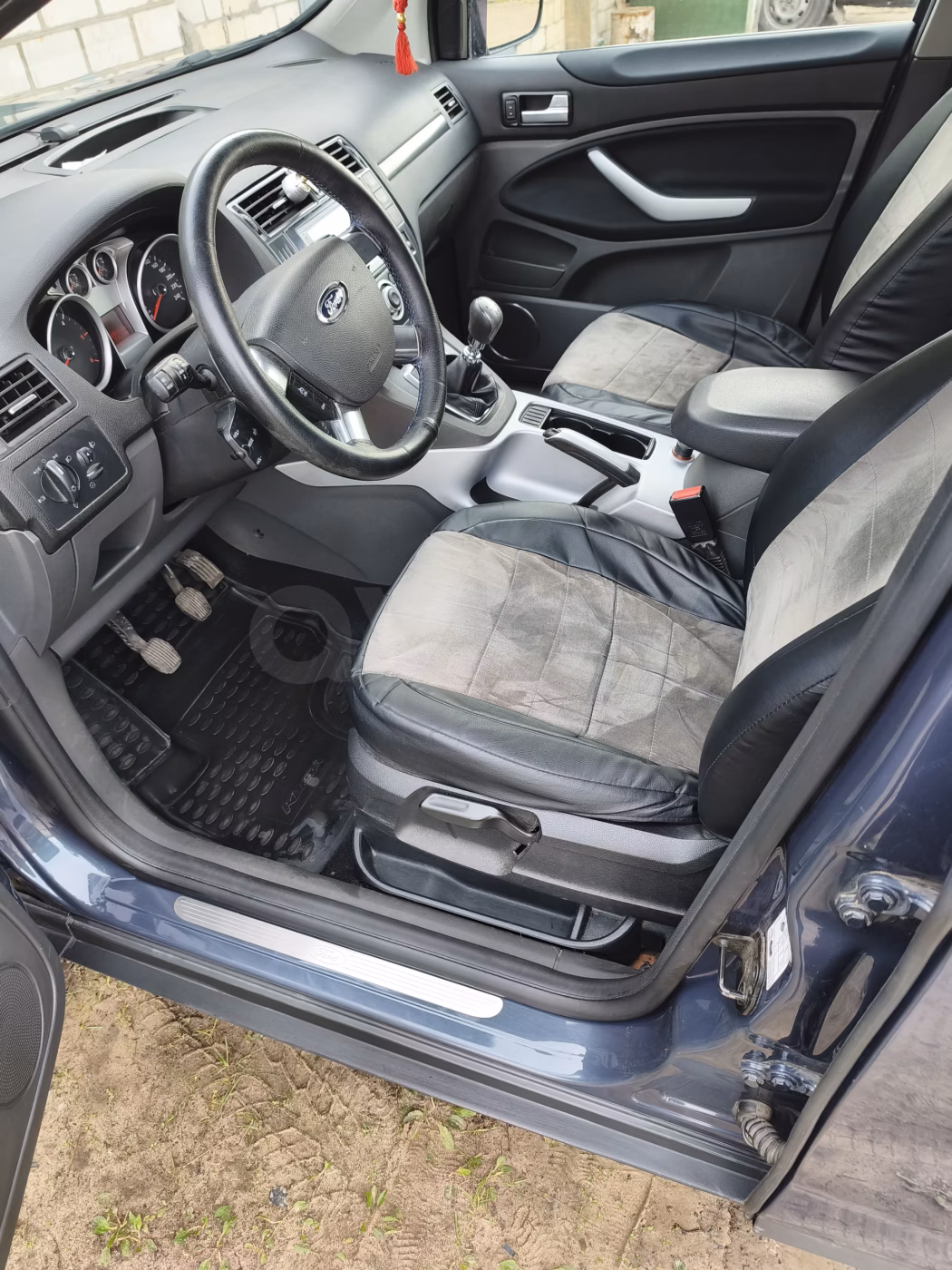 Ford Kuga фото 6