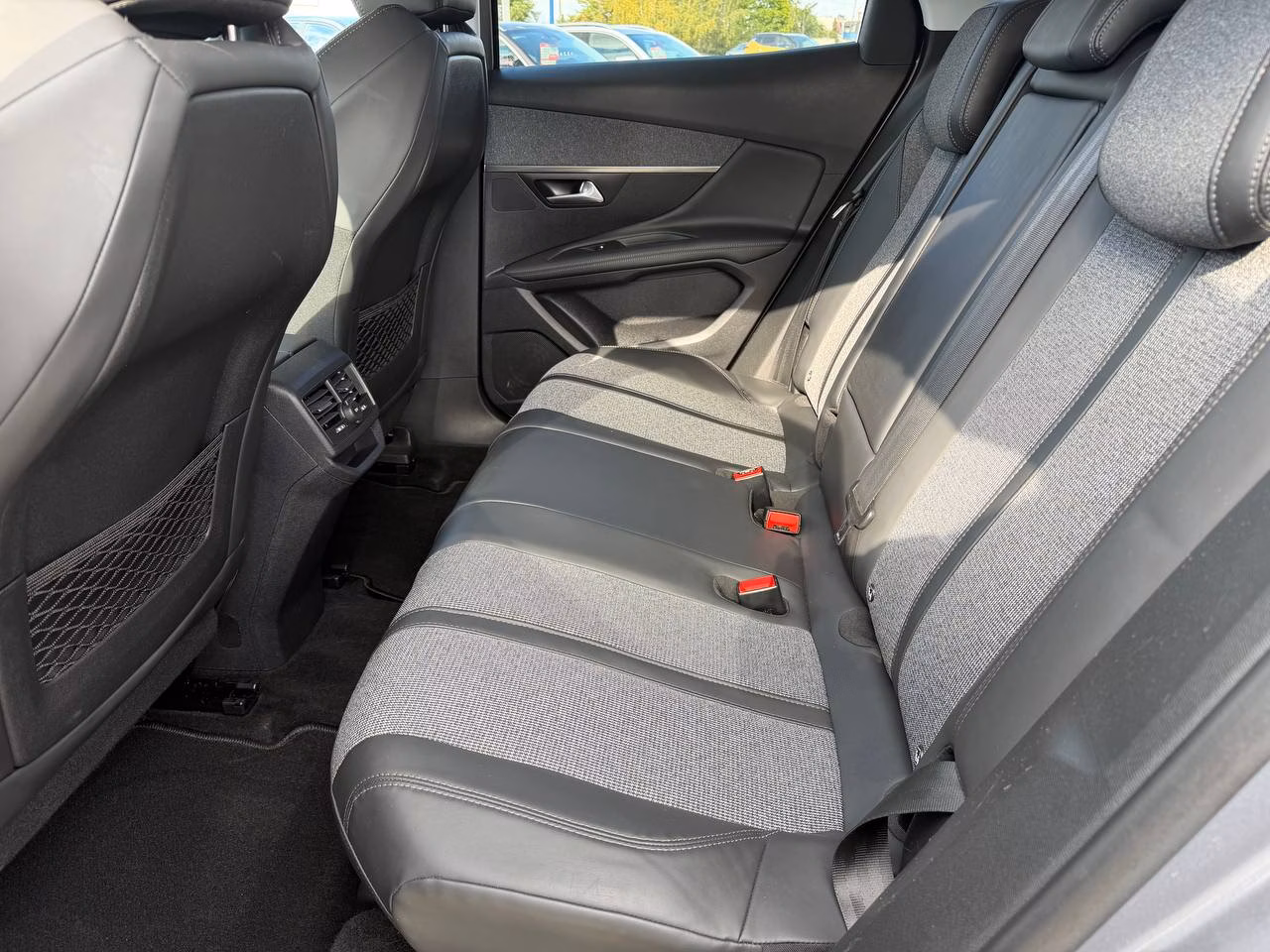 Peugeot 3008 фото 17