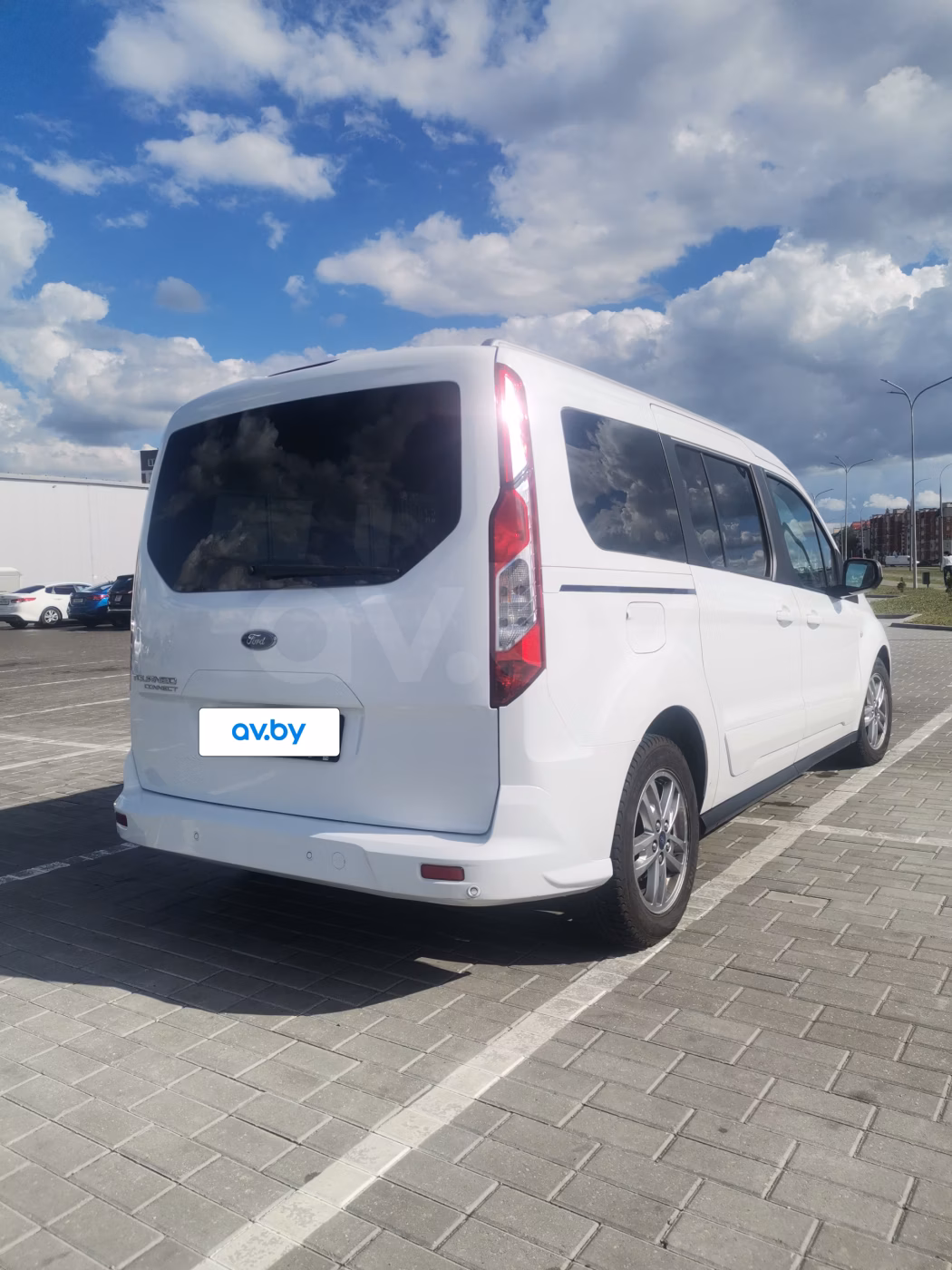 Ford Tourneo Connect фото 3