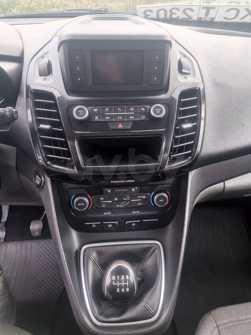 Ford Tourneo Connect фото 12
