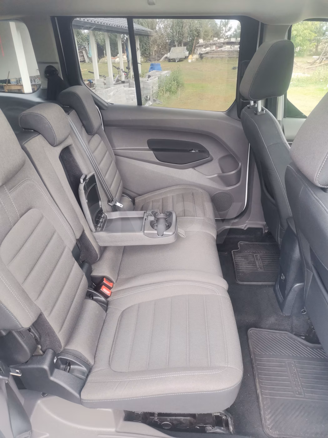 Ford Tourneo Connect фото 17