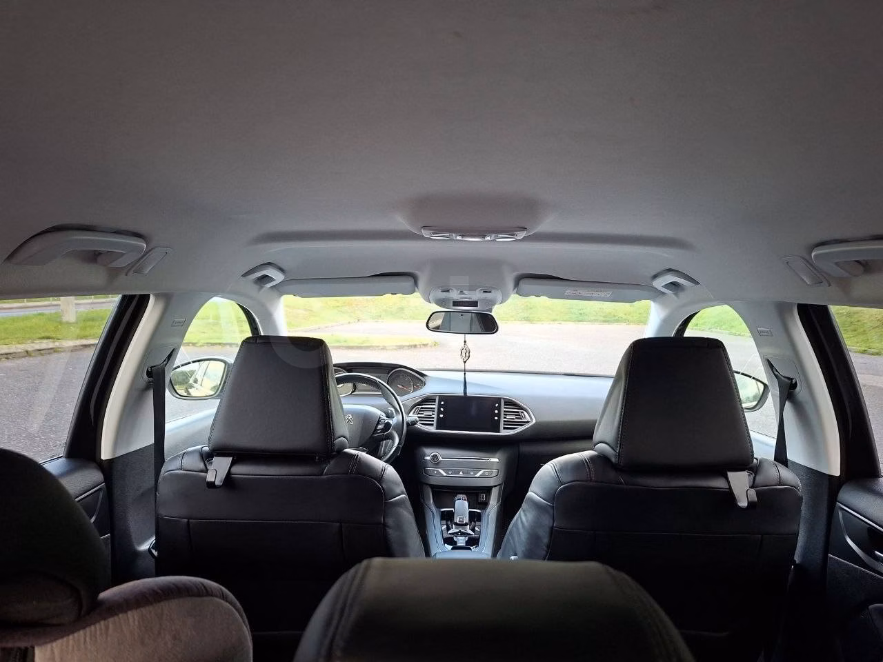 Peugeot 308 фото 10