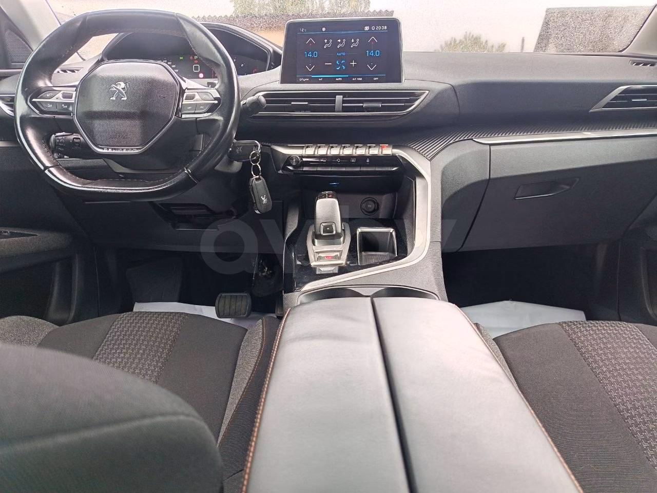 Peugeot 5008 фото 16