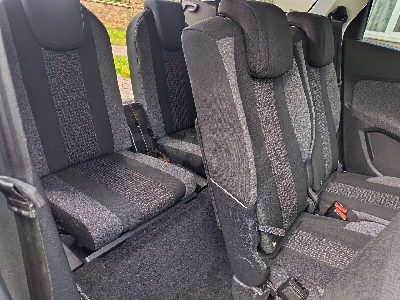 Peugeot 5008 фото 18