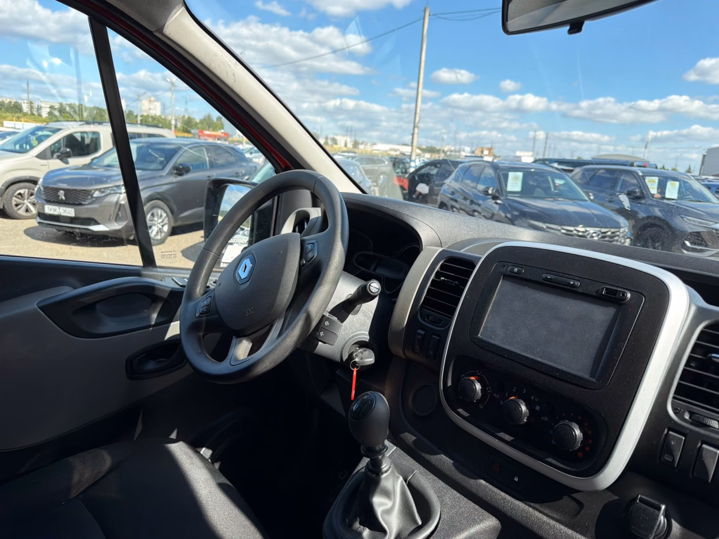 Renault Trafic фото 15