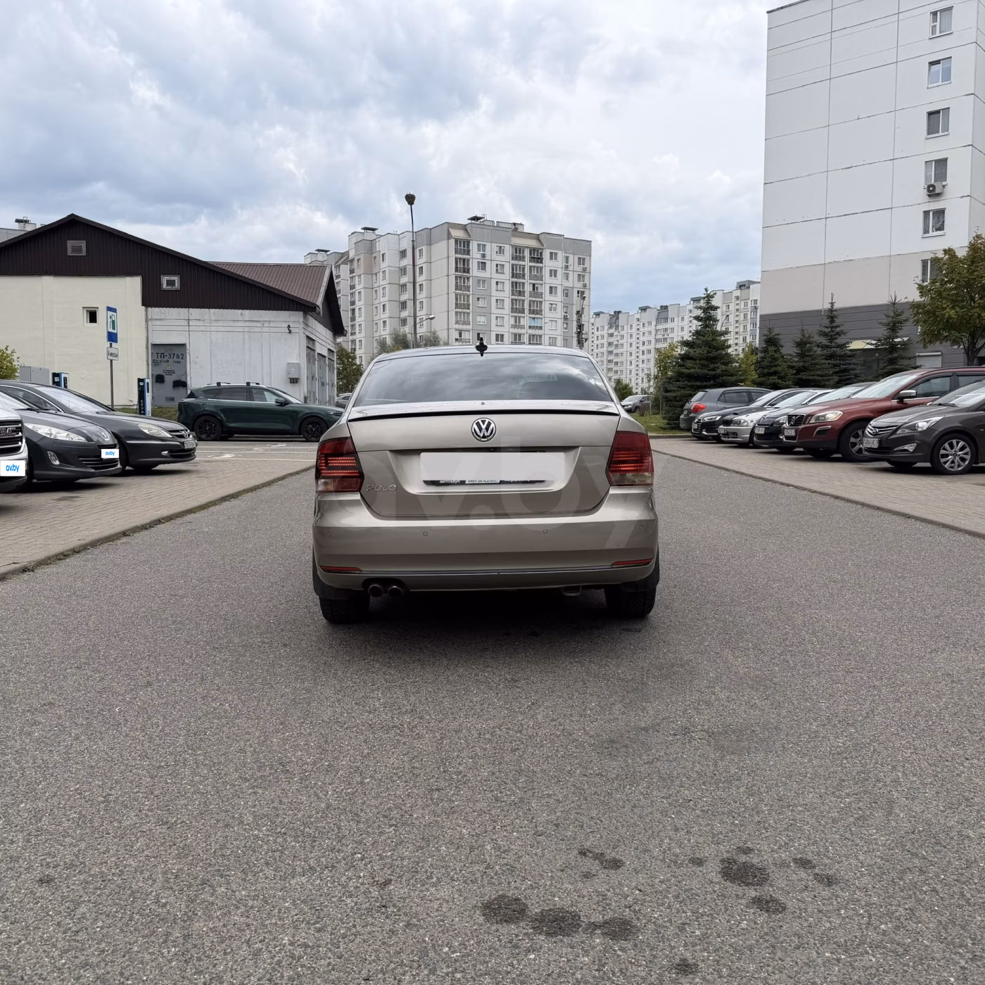 Volkswagen Polo Sedan фото 2