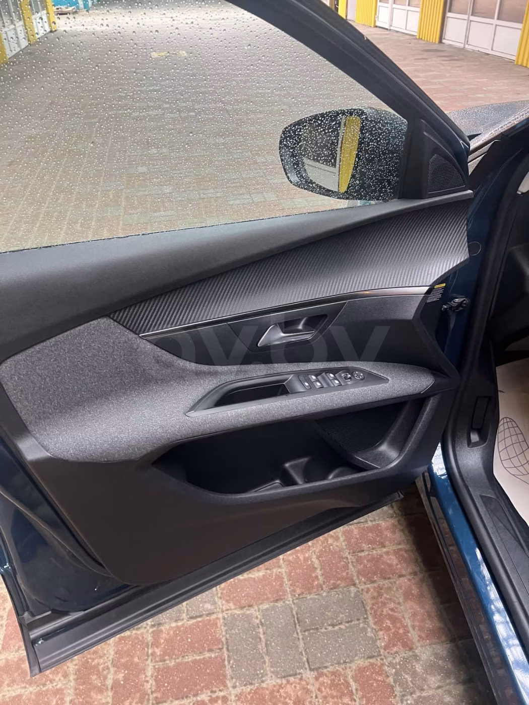 Peugeot 5008 фото 8