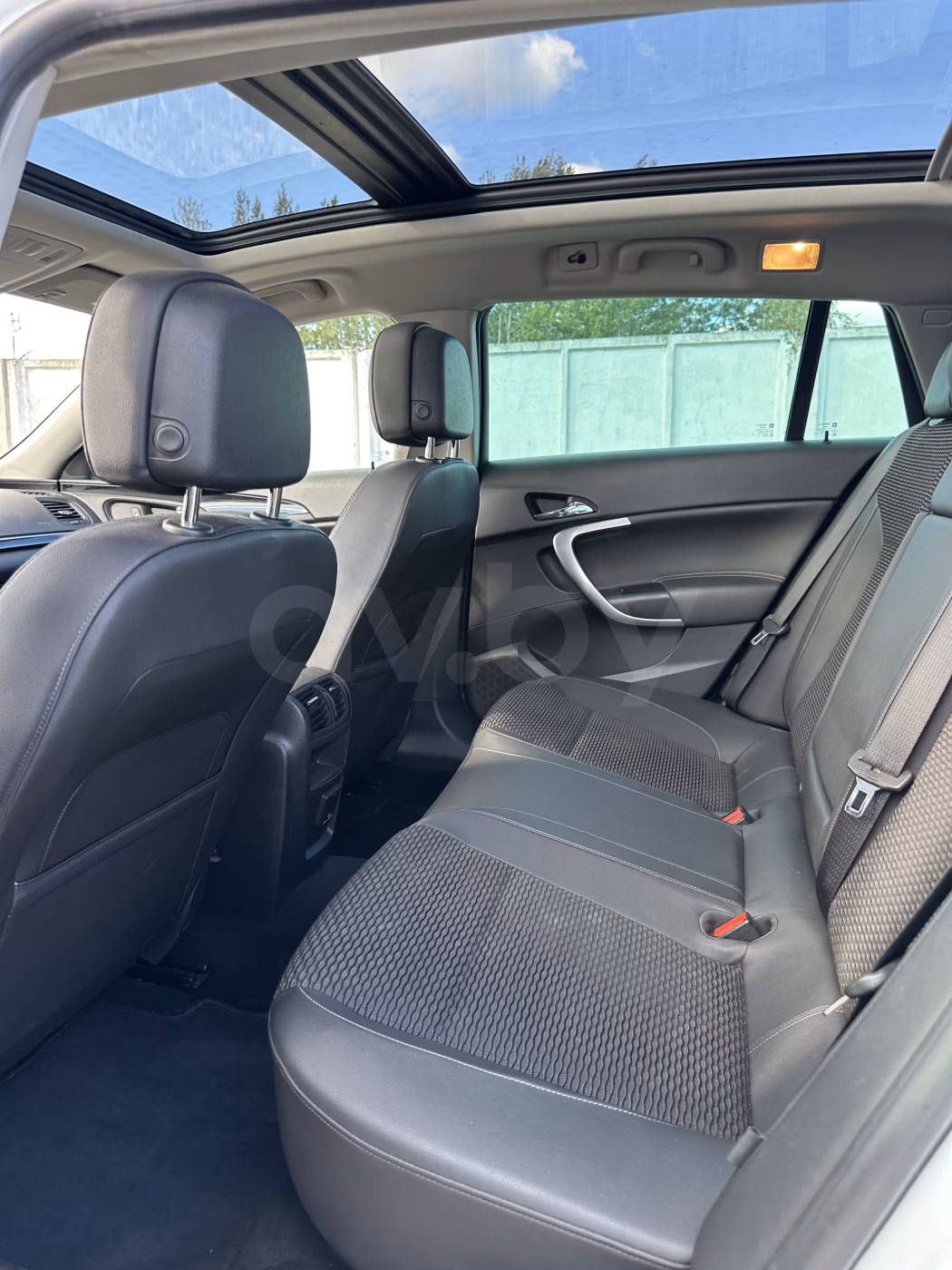 Opel Insignia фото 10