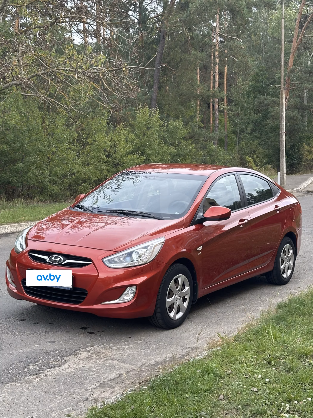 Hyundai Accent фото 3