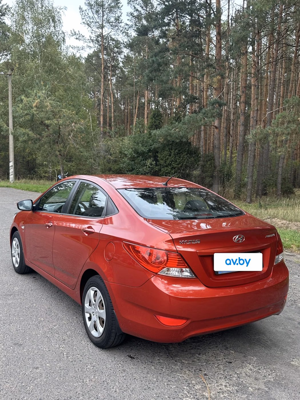 Hyundai Accent фото 4