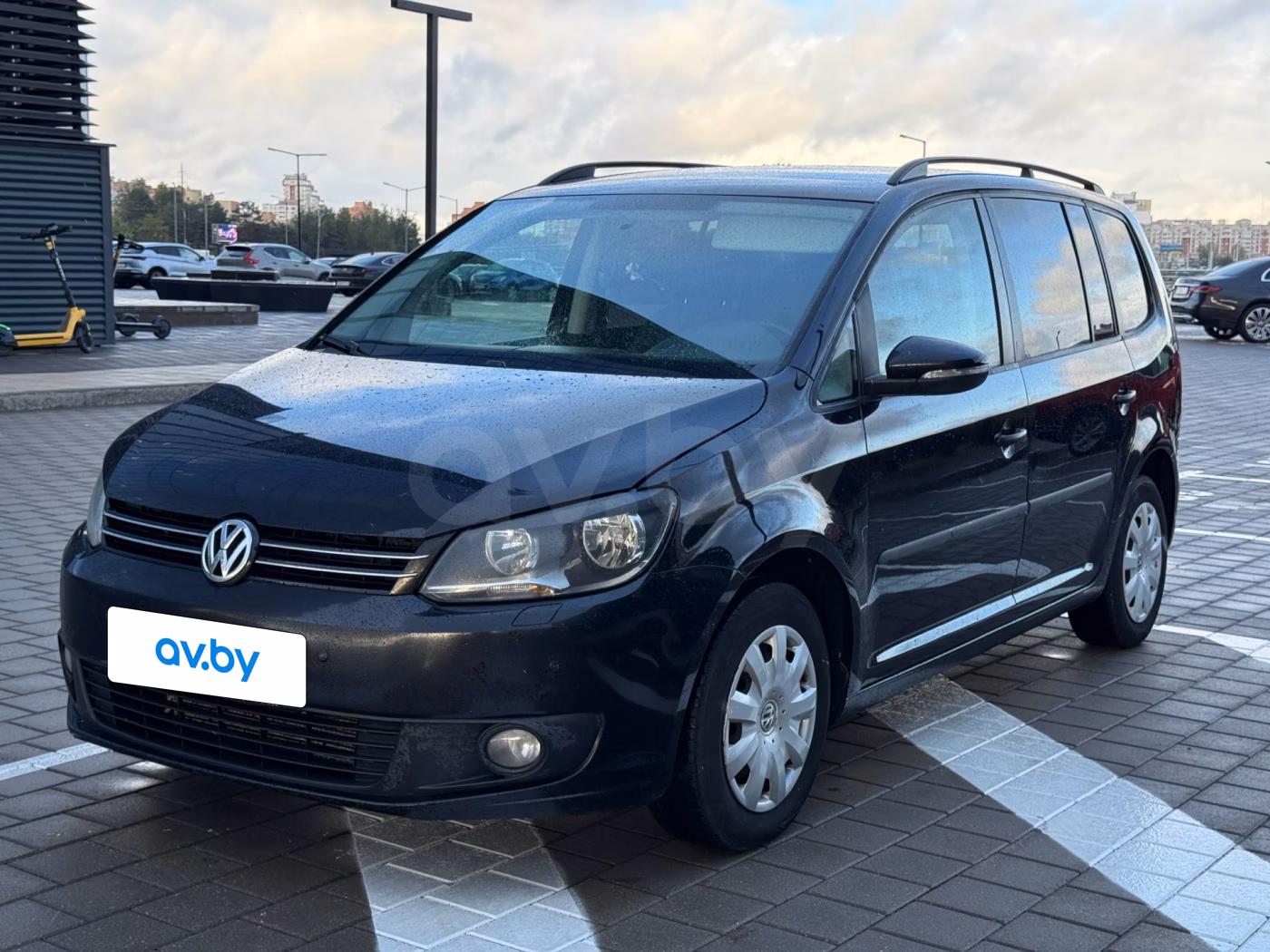 Volkswagen Touran фото 3