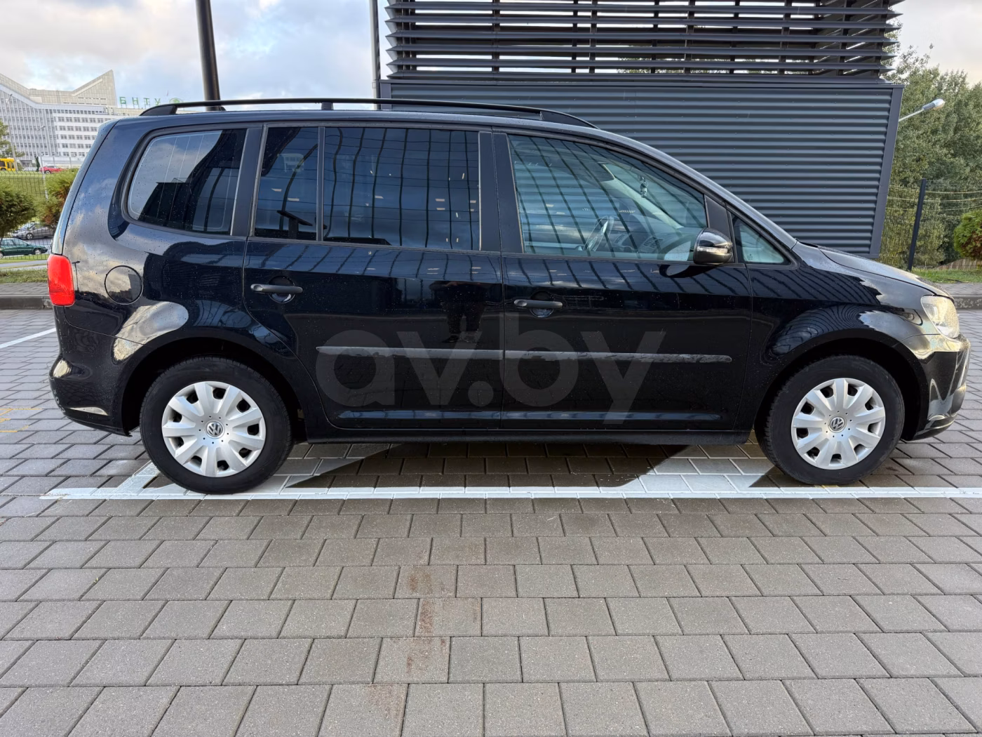 Volkswagen Touran фото 5