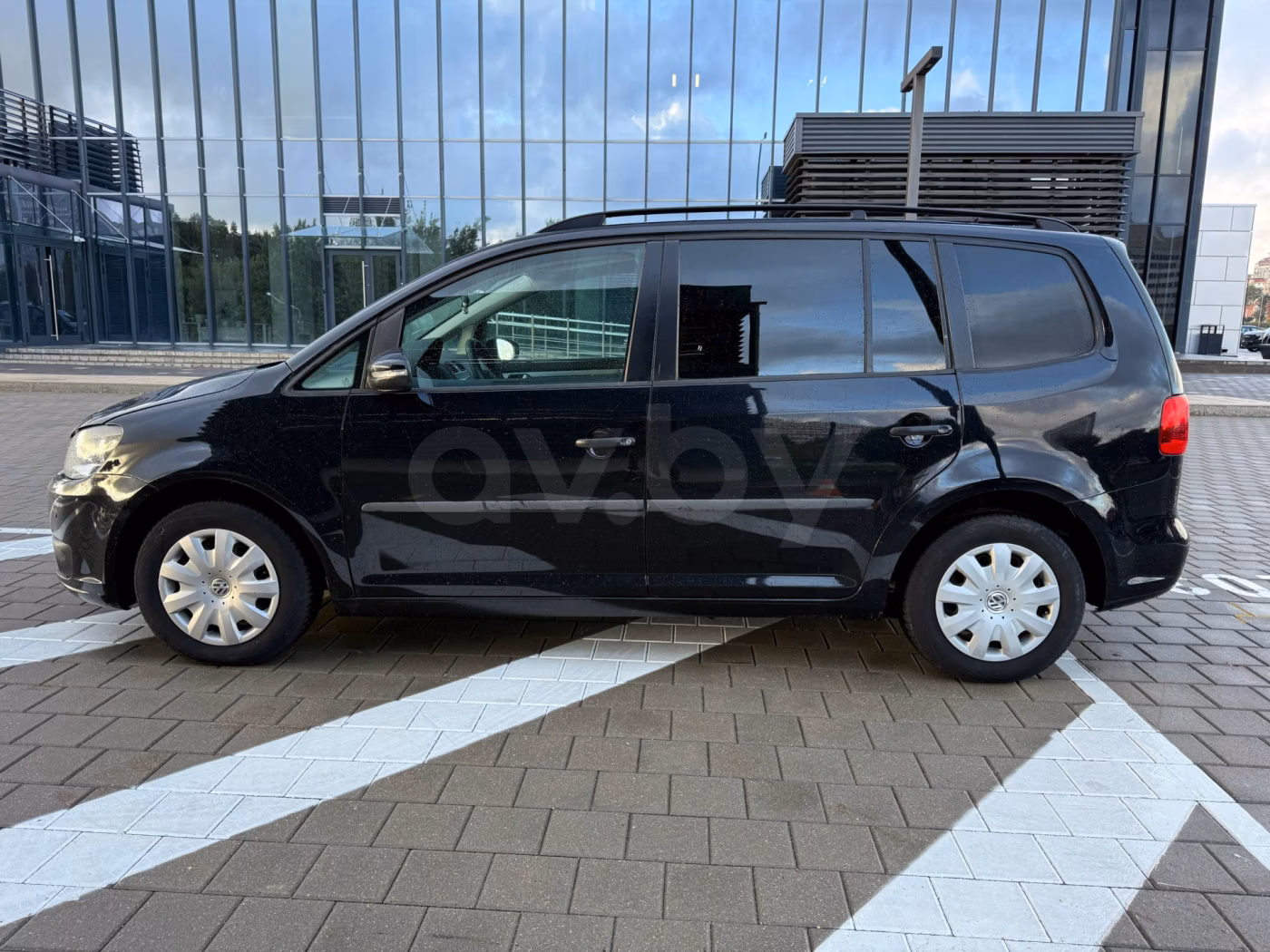 Volkswagen Touran фото 6