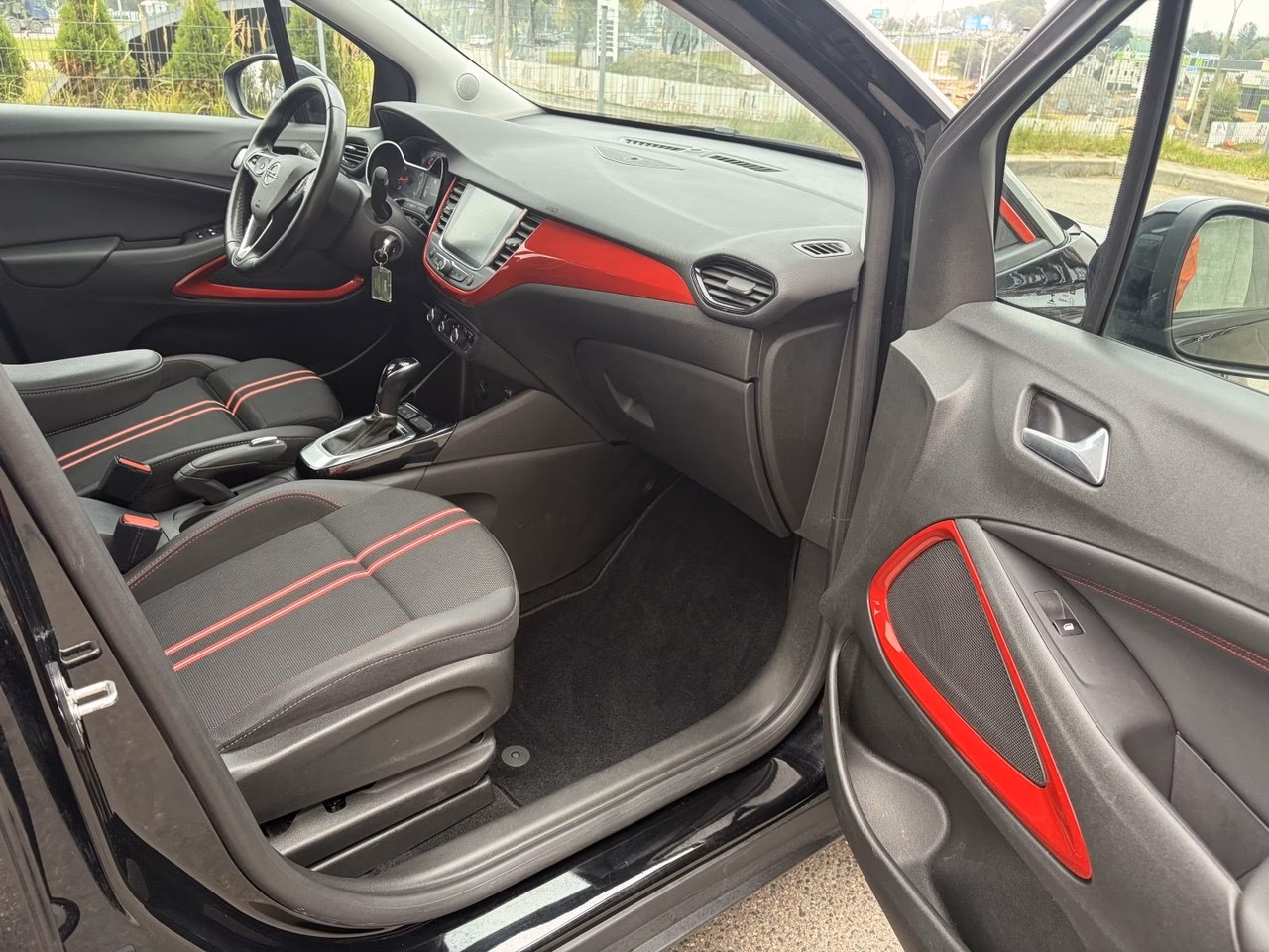 Opel Crossland X фото 15
