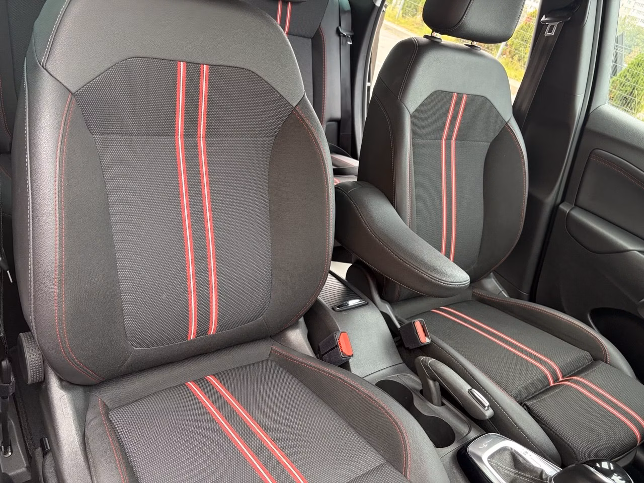 Opel Crossland X фото 16