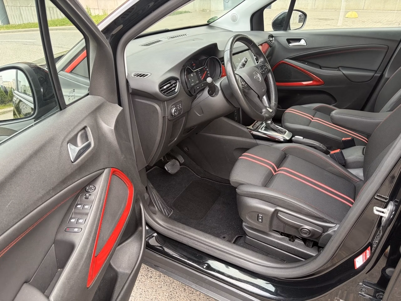 Opel Crossland X фото 18