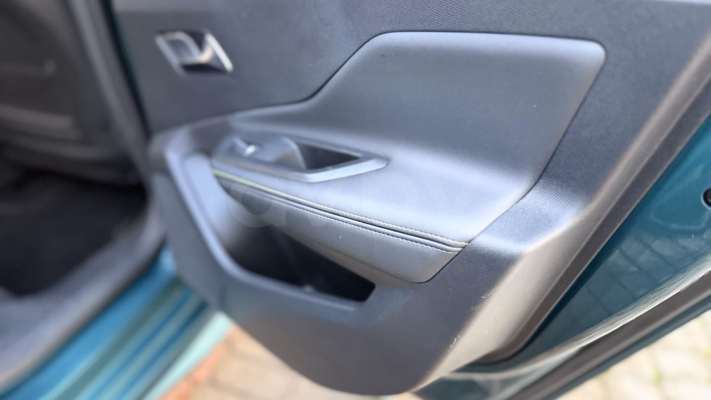 Peugeot 308 фото 16
