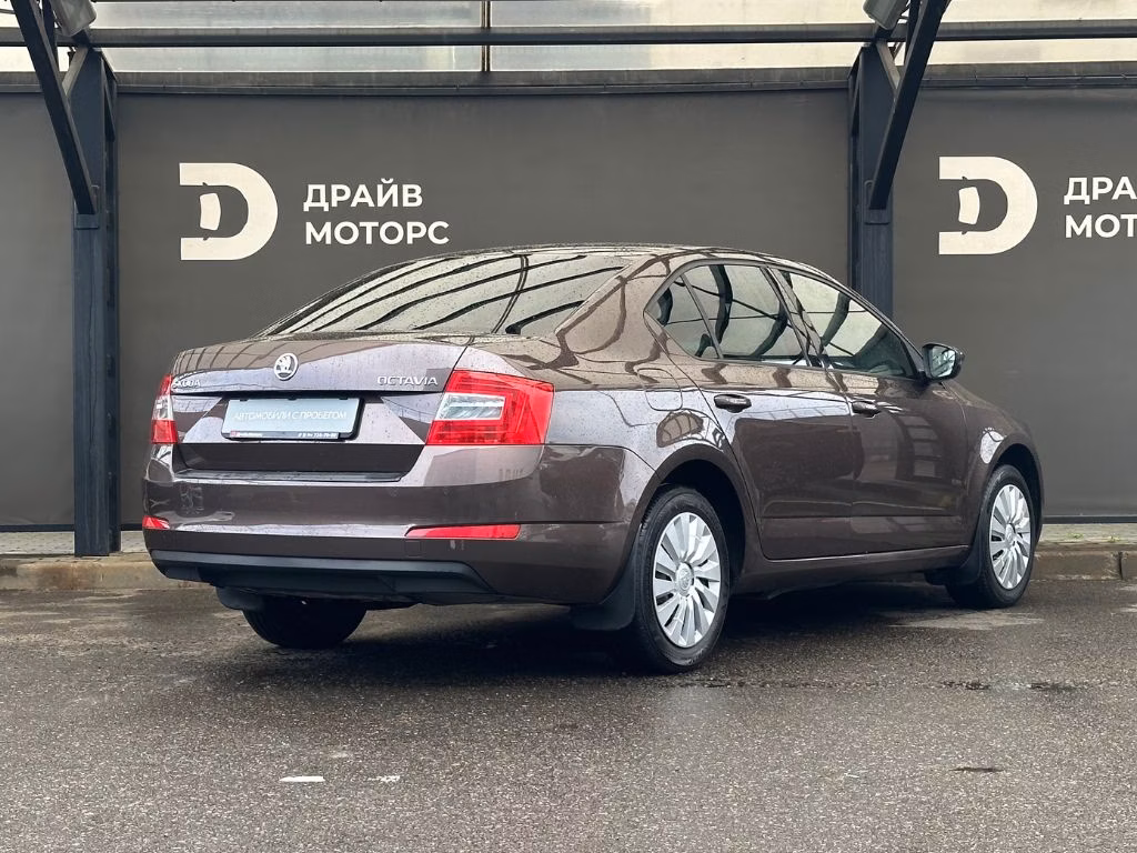 Skoda Octavia фото 5