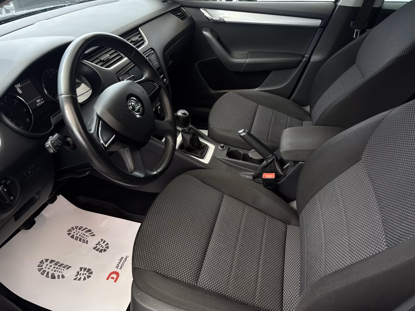 Skoda Octavia фото 8