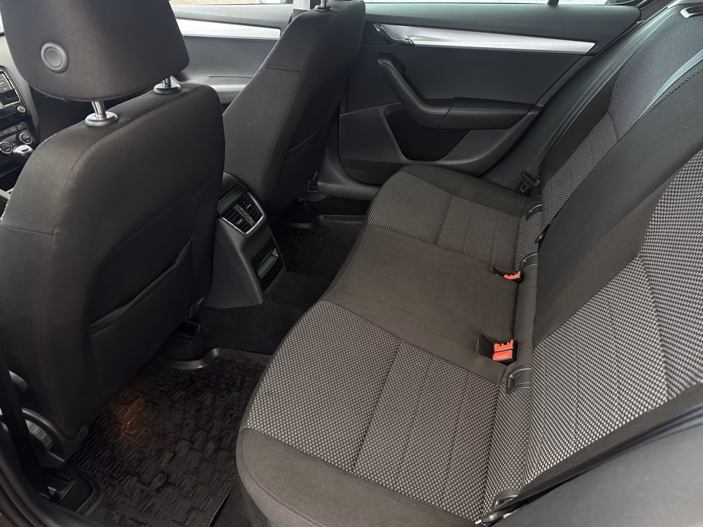 Skoda Octavia фото 12