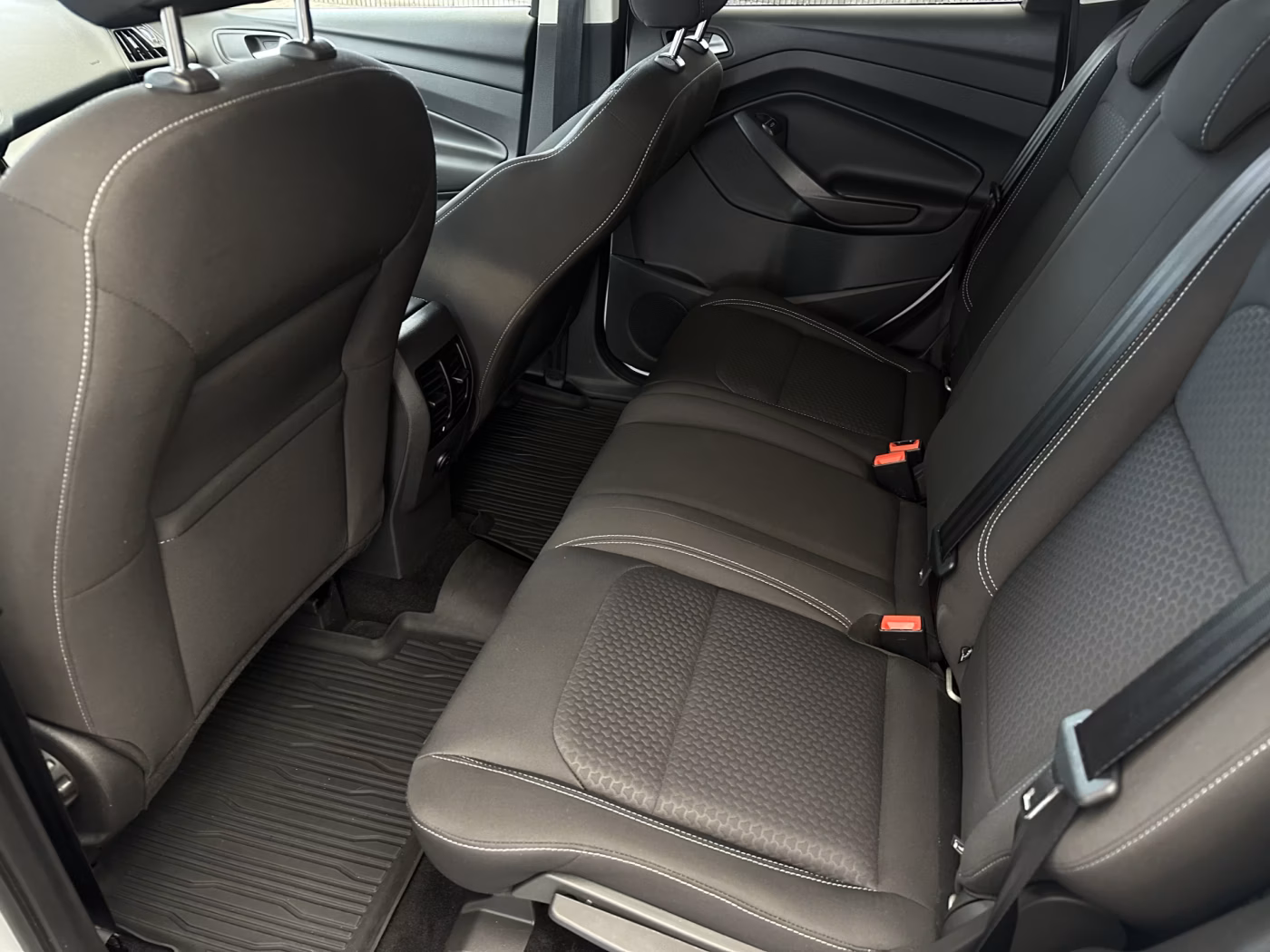 Ford Kuga фото 15
