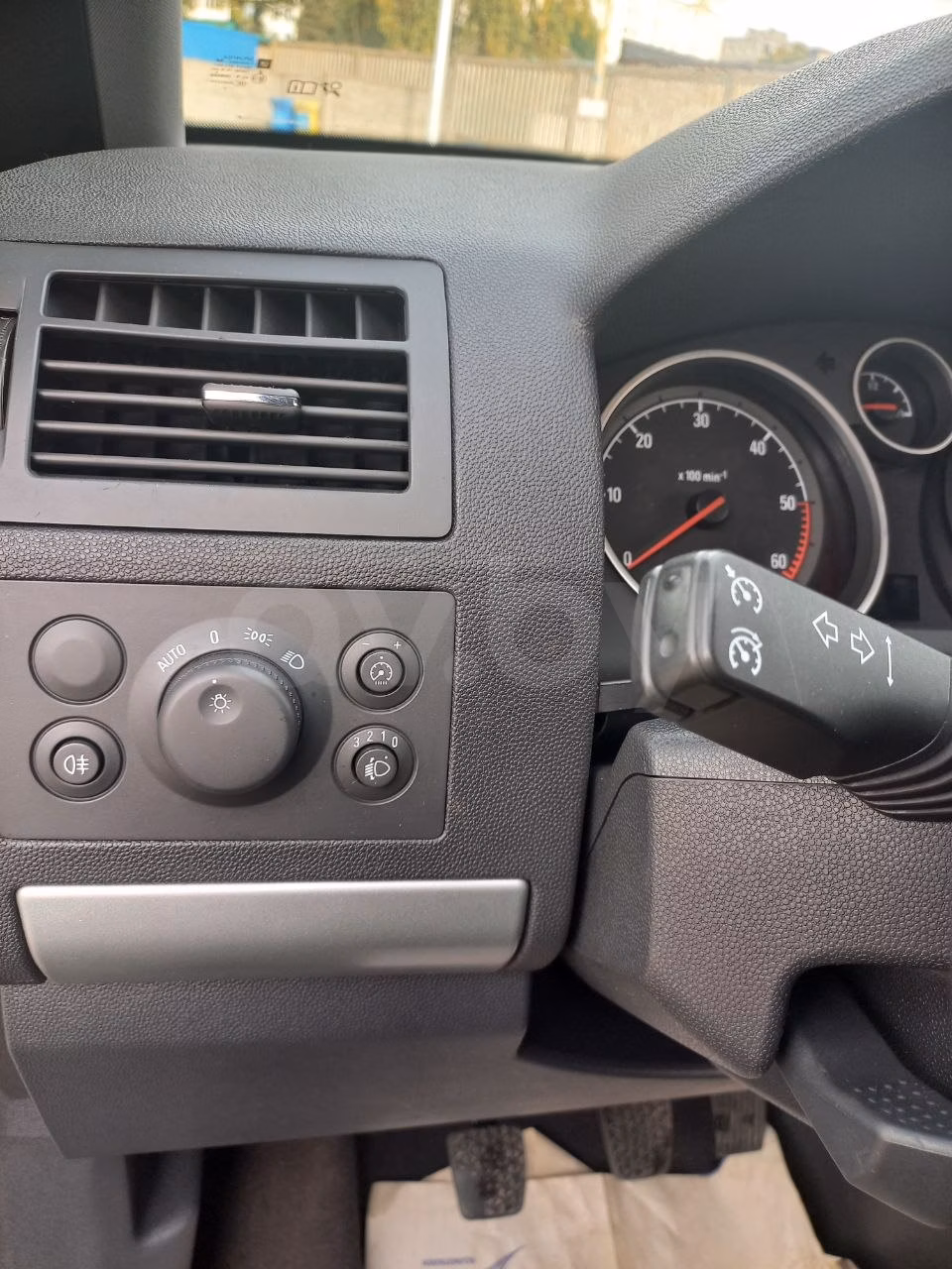 Opel Zafira фото 7